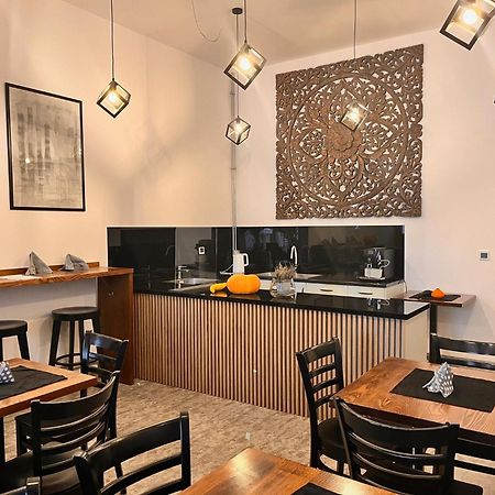 The Old Townhouse II Aparthotel Krosno Ngoại thất bức ảnh